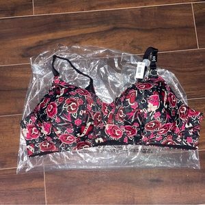 NWT Torrid Everyday Wire-Free Lightly Lined Print 360° Back Smoothing Bra 48C